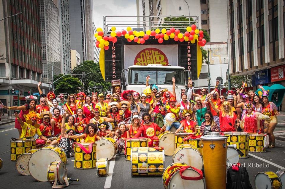 tradicional bloco Garibaldis e Sacis