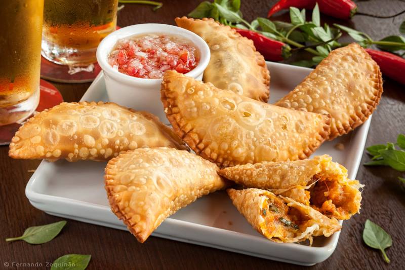 porção de pastelzinho