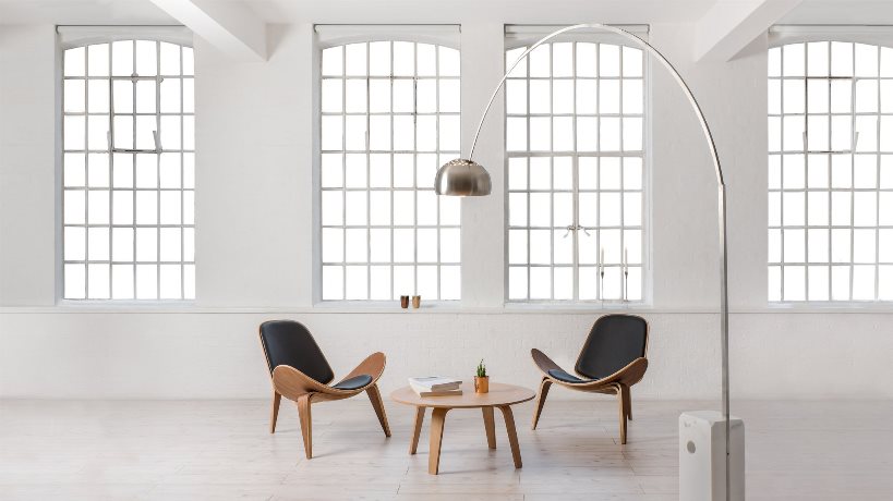 A poltrona Shell é uma referência do design no mundo e pode ser encontrada na Inove. Foto: Divulgação.