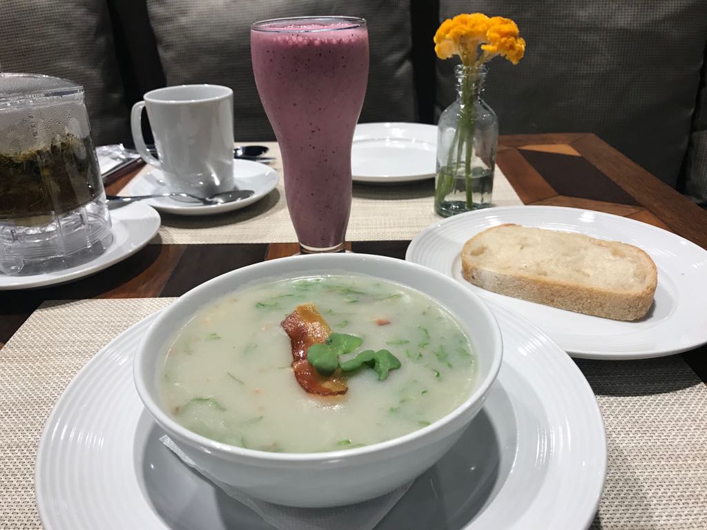 Caldo Verde com bacon. Sabor indiscutível.