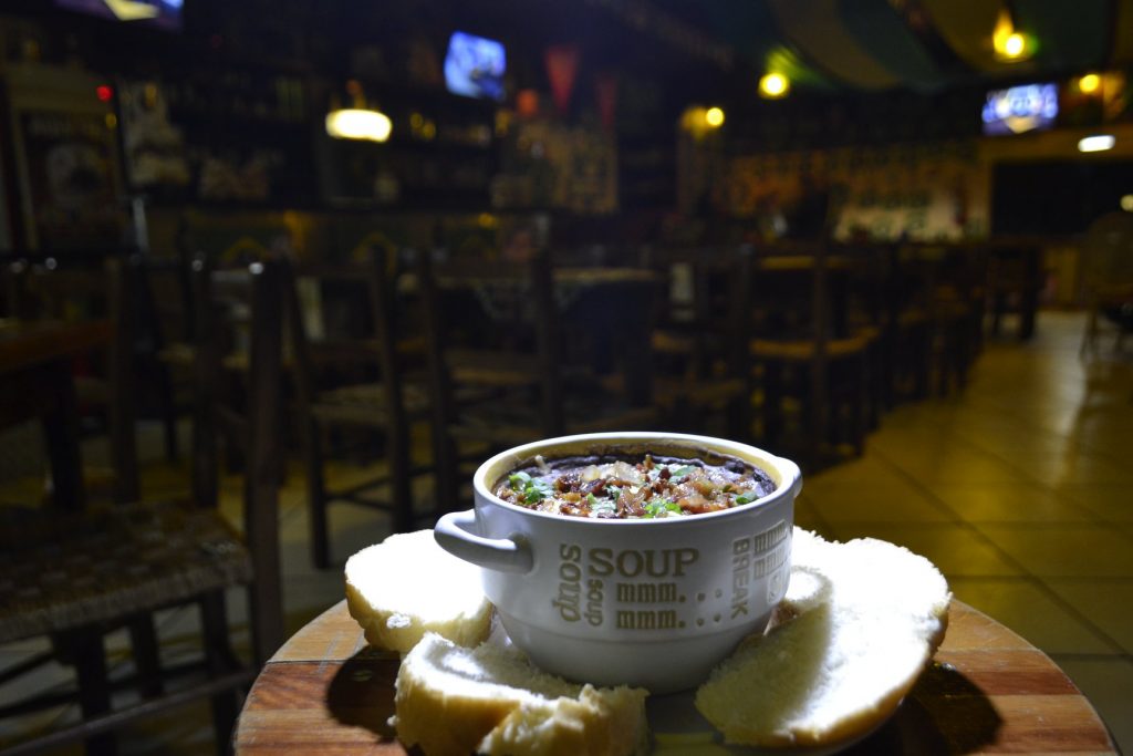 Bar pra torcer, sopa pra aquecer! Foto: Silzeus