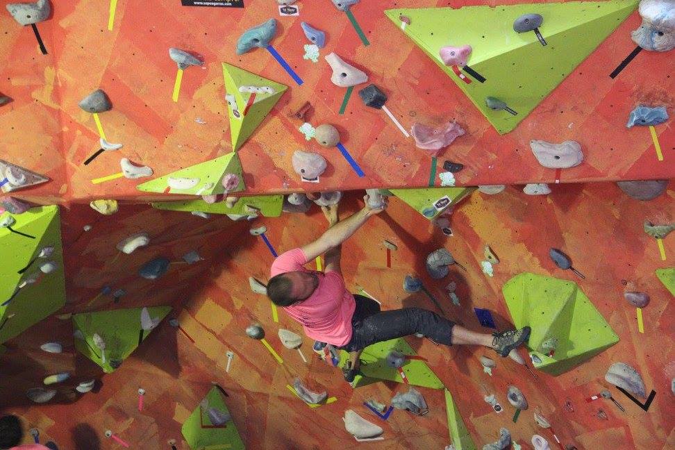 Escalada indoor pra quem é de aventura! Foto: Facebook Campo Base.
