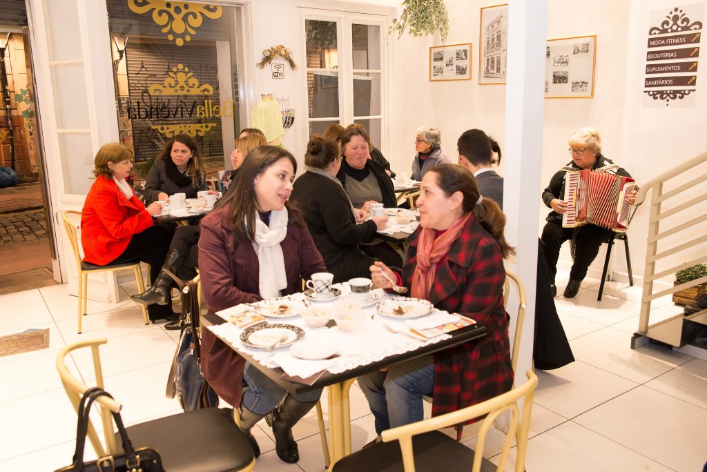 O Dia do Chá é uma delícia de encontro com chás preparados na hora. Foto: Divulgação/Luis Felipe Miretzki.