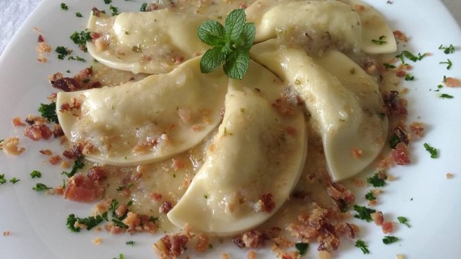Pierogi do Miró. Foto Divulgação Facebook