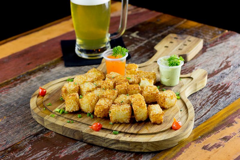 Tapioca com geleia de pimenta e maionese da casa. Foto Divulgação