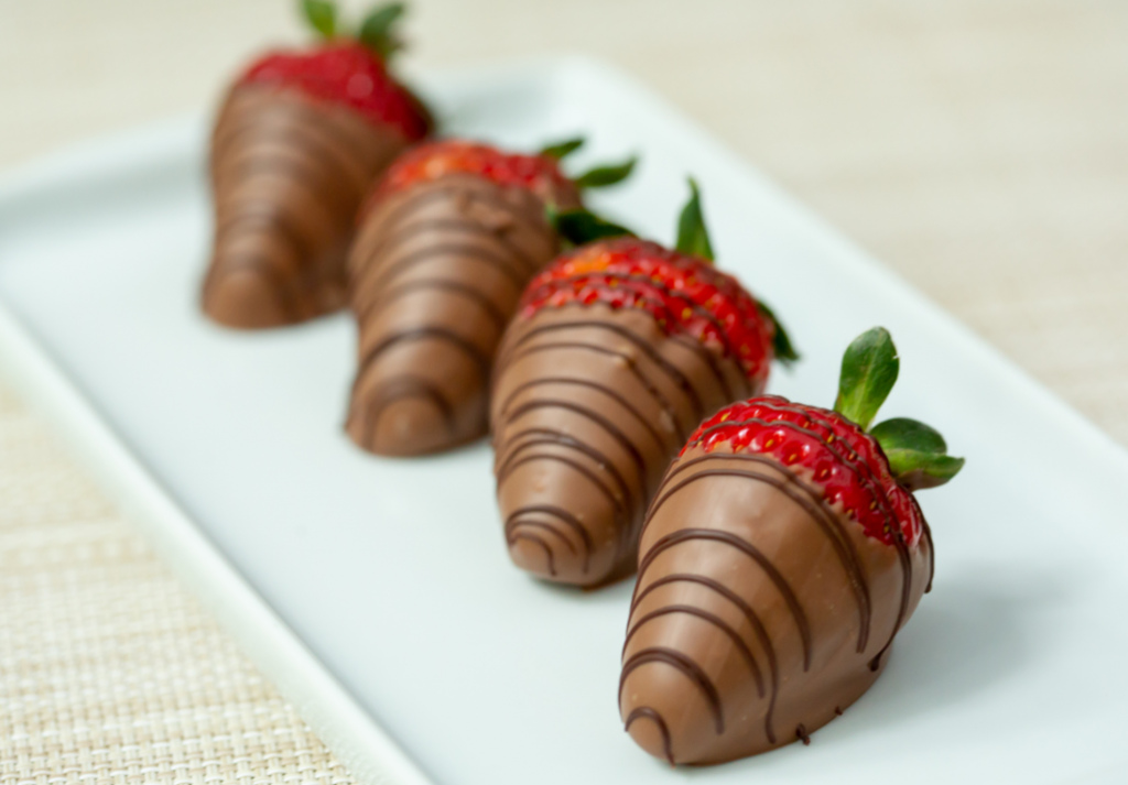 Morangos banhados em chocolate belga. Foto Divulgação