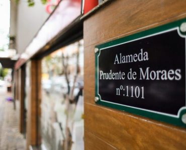 Prudente de Moraes recebe tecnologia que impulsiona o diálogo entre pedestres e comércio local