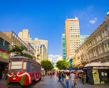 XV de Novembro vira segunda rua interativa do mundo com tecnologias inteligentes