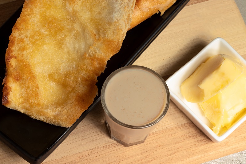 Café com Pingado. Foto Ilustração